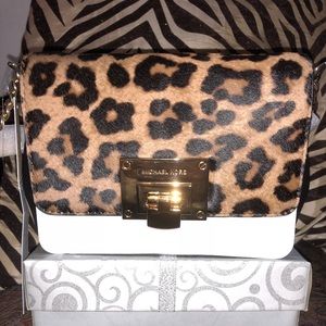 Michael Kors- leopard crossbody